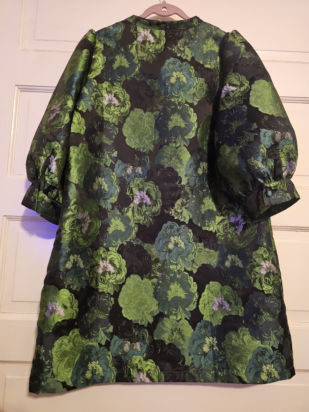 Boutique Green Floral Jacquard Puff-Sleeve Midi Dress - Picture 9 of 13